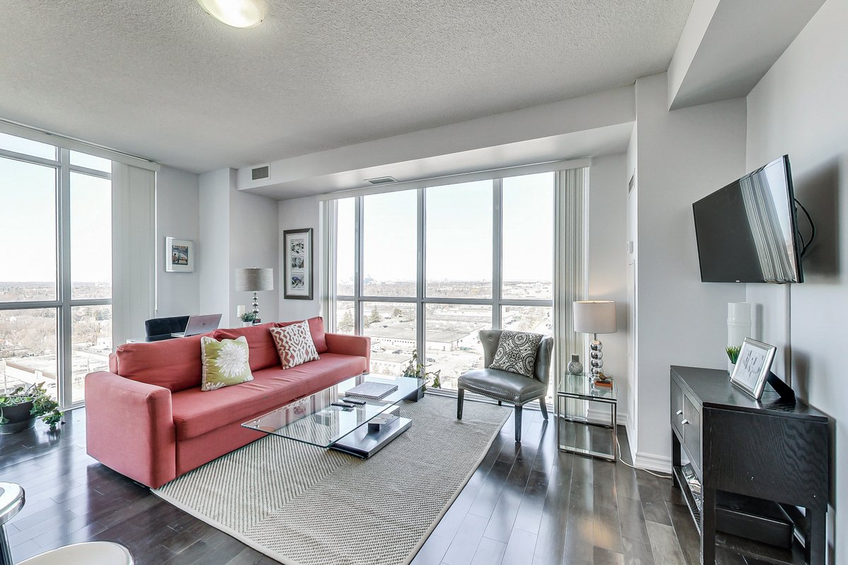 MoveBravely's tweet photo. Look at this gorgeous condo! #JustListed. 2 bedrooms, 2 baths, very spacious. DM me for details. https://t.co/amwEqWYsiS