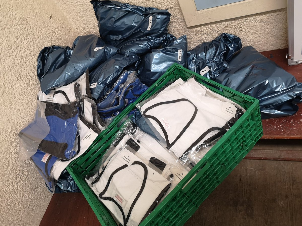 Training Bibs 

We would like to say a massive thank you to <a href="/SilsdenAFC/">Silsden AFC</a> and Martin Gilhooly who together have kindly donated LOADS of training bibs to the club 

We have enough training bibs to cover all our junior teams and open age side

#WeAreTheStorm