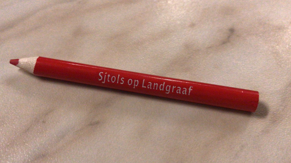 _e_company's tweet photo. @layladejong De Gemeente Landgraaf vermelde de tekst “trots op Landgraaf”,  maar dan wel in het dialect. Uiteraard! 👍🏻💪🏻✌🏻 https://t.co/rMphHhnuvj