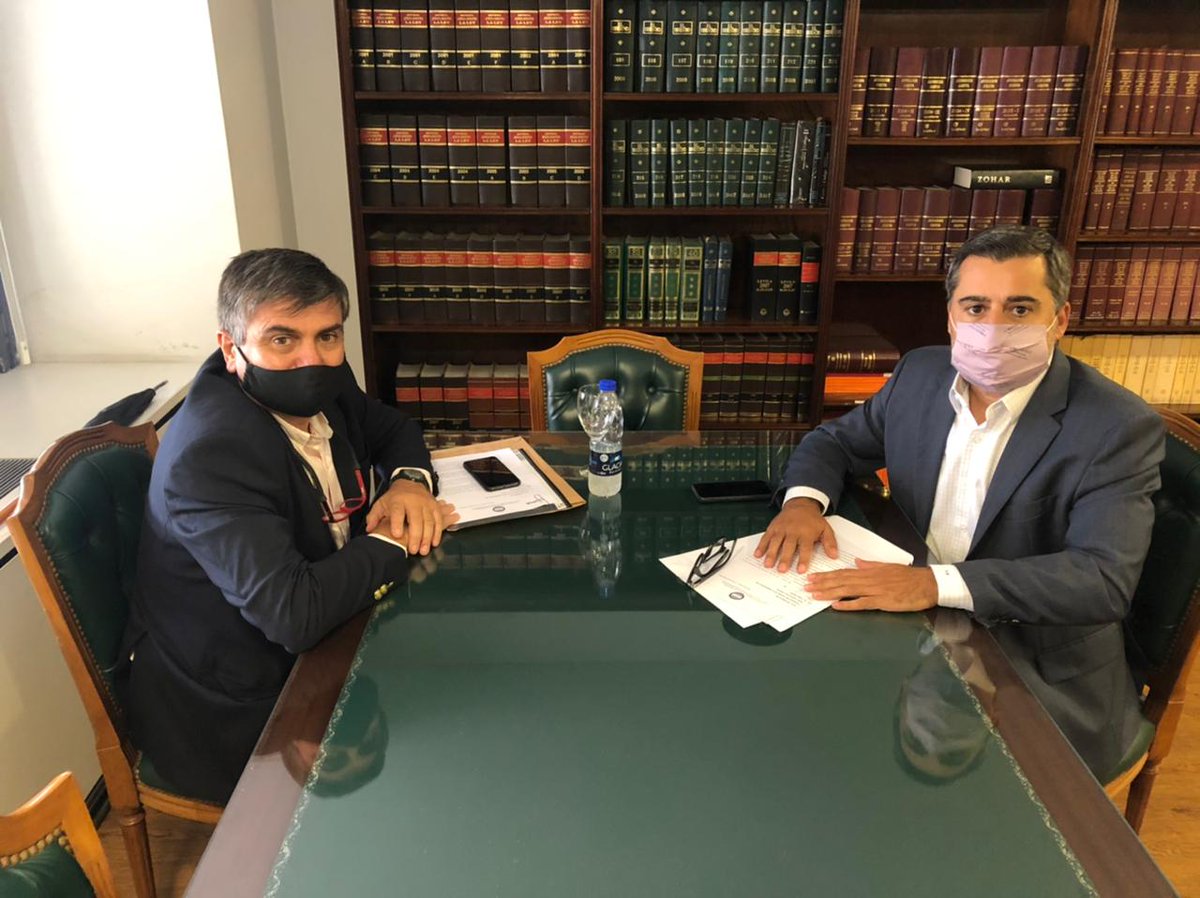 DiegoMolea's tweet photo. Recibí al presidente de la Asociación de Magistrados y Funcionarios de la Justicia Nacional, Marcelo Gallo Tagle, con quien conversamos y analizamos los temas judiciales en general, y en particular las tareas tendientes a mejorar las dificultades tecnológicas. 

@AMFJNArgentina https://t.co/82EsvnaU76