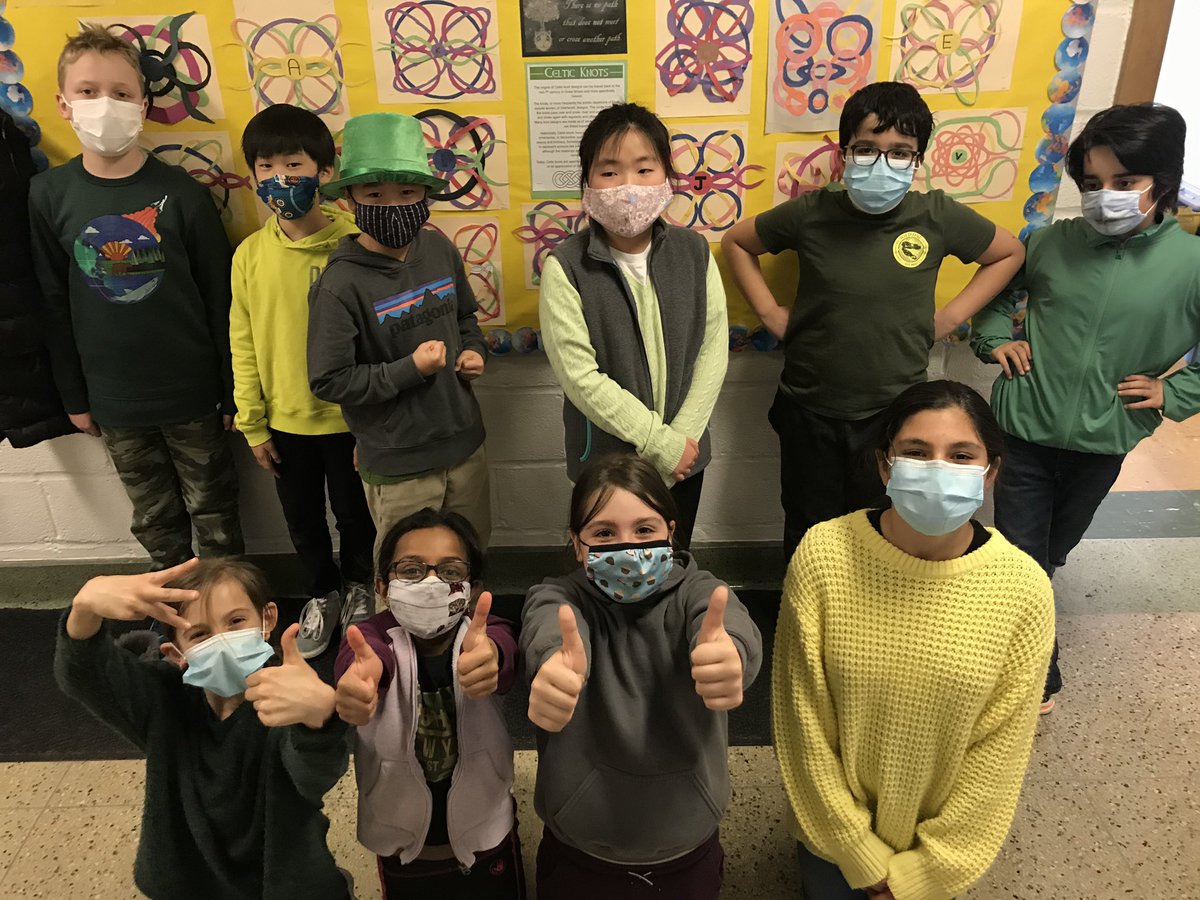 Harrisontdsb's tweet photo. It’s #spiritday @Harrisontdsb #staff and #students  #weargreen during #stpatricksday Thank you Mr. Downey for the great pics! @tdsb https://t.co/SNBp2d46S5