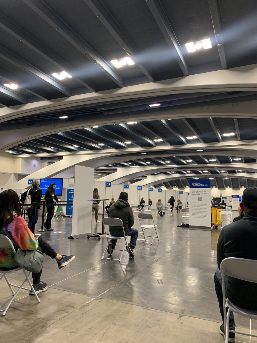 MizzLizaPFunk's tweet photo. Hats off to #SanFrancisco and #CADepartmentofHealth for an extremely organized way to get the vaccine shot. From the reminders, to check in to getting the shot, it was quick and efficient. 👍🏽👍🏽 #vaccinated #mosconecenter https://t.co/IONUhgdUpw