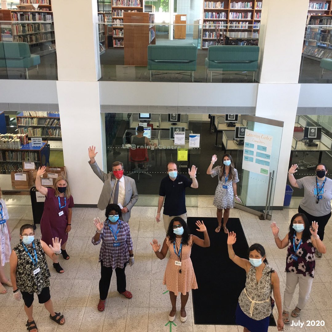 JohnTory's tweet image. Throughout the pandemic, our @TorontoLibrary locations have extended their services to provide in-branch computer access when deemed safe across the city.

Thank you Toronto Public Library for your commitment to supporting digital access. 

#ThankTheFrontlines