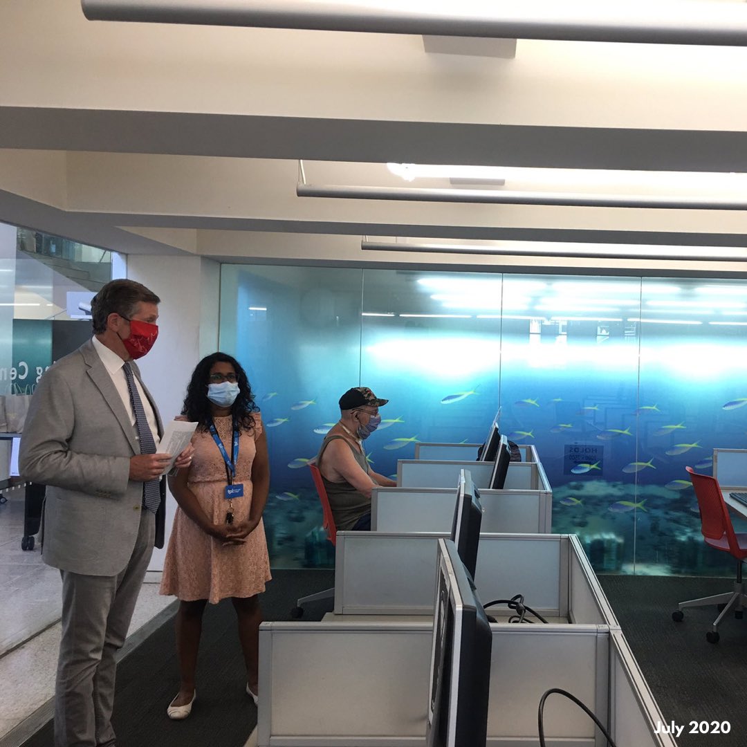 JohnTory's tweet image. Throughout the pandemic, our @TorontoLibrary locations have extended their services to provide in-branch computer access when deemed safe across the city.

Thank you Toronto Public Library for your commitment to supporting digital access. 

#ThankTheFrontlines