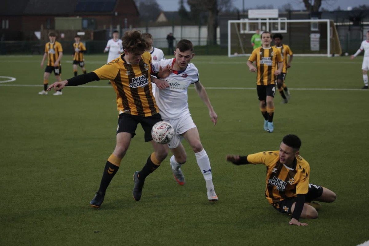 AFCFylde's tweet photo. FT | Cambridge United 2-3 AFC Fylde

Wow, the historic #FAYouthCup run goes on as this group continue to defy the odds. 

Theo Ball’s last gasp winner completes a fantastic display.

Report and reaction to follow...

#BornToBeFylde https://t.co/tREasrWFBc
