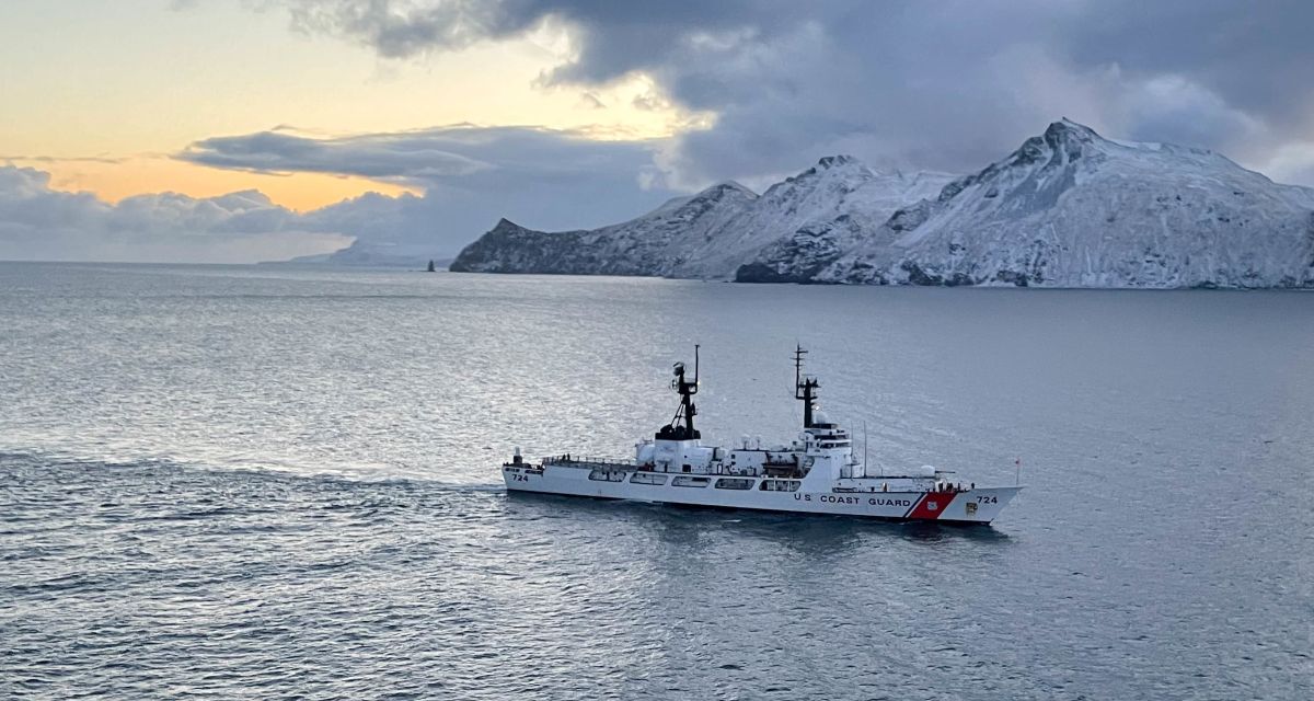 CoastGuardNews tweet media