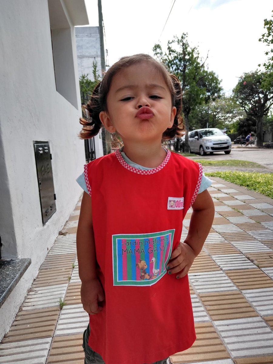 FlorFaure3's tweet photo. Quería presumir lo hermosa y artista que es mí hija😍😍 https://t.co/OHtHn6kYIj