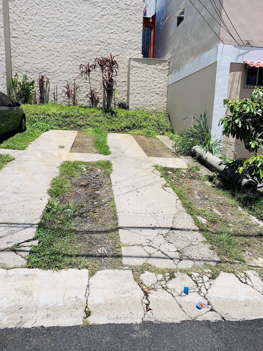 Alling's tweet photo. Gracias a @alcaldia_ss y la gestión de @emuyshondt que atendieron la solicitud para mejorar nuestro parqueo, ningún alcalde ni gestión anterior habían atendido el llamado ni tomado en cuenta. #NetoCumple https://t.co/oVHAmmfNlN