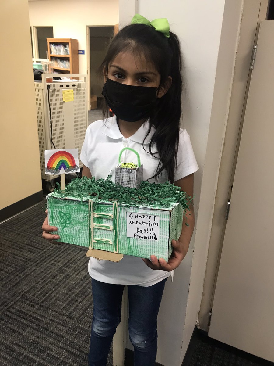 MissSergi's tweet image. Hoping to trap some leprechauns tonight! ☘️ #warrenwill #luckoftheirish #projecttime