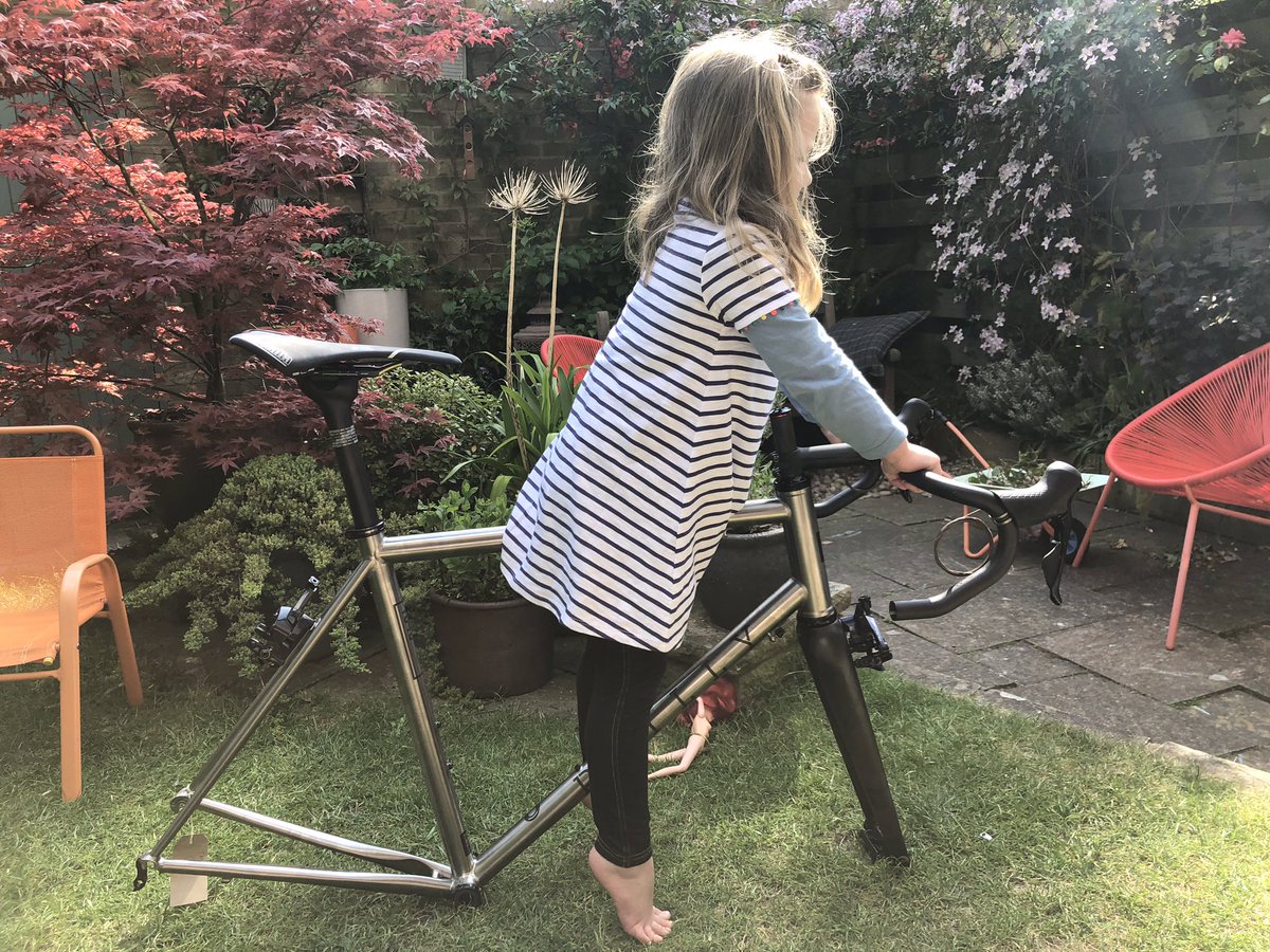 DrJSummersB's tweet photo. @Reillycycles so very sad to hear this news of #markreilly today. Here’s an aspiring young builder with her dad’s T640 frame. RIP. https://t.co/0YQlOesGDV