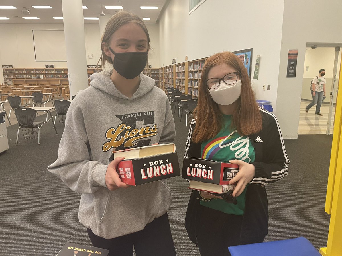 fzelibrary's tweet photo. Got to do one of my favorite things today...celebrate readers! The @mog8way readers were treated to lunch and prizes. Here are two of them! Zoe and Kayla are avid readers! #waytogo #GatewayBooks #lovetoread #LionReaders @FZELIONS1 https://t.co/Ac5OiWtjfG