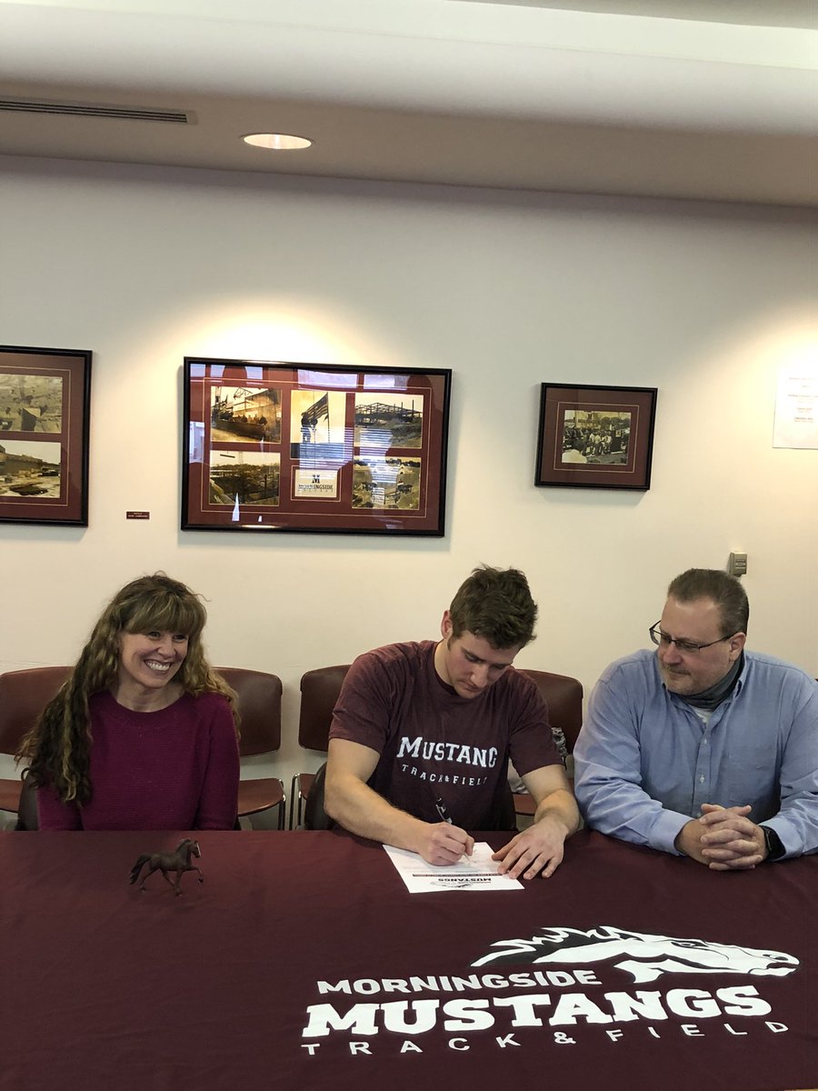 Mside_Track's tweet photo. Welcome, Gretna NE sprint standout, Jared Nicholas!! We are fired up to see what you can do! Go Mustangs!! https://t.co/QmB2zz0Hbq