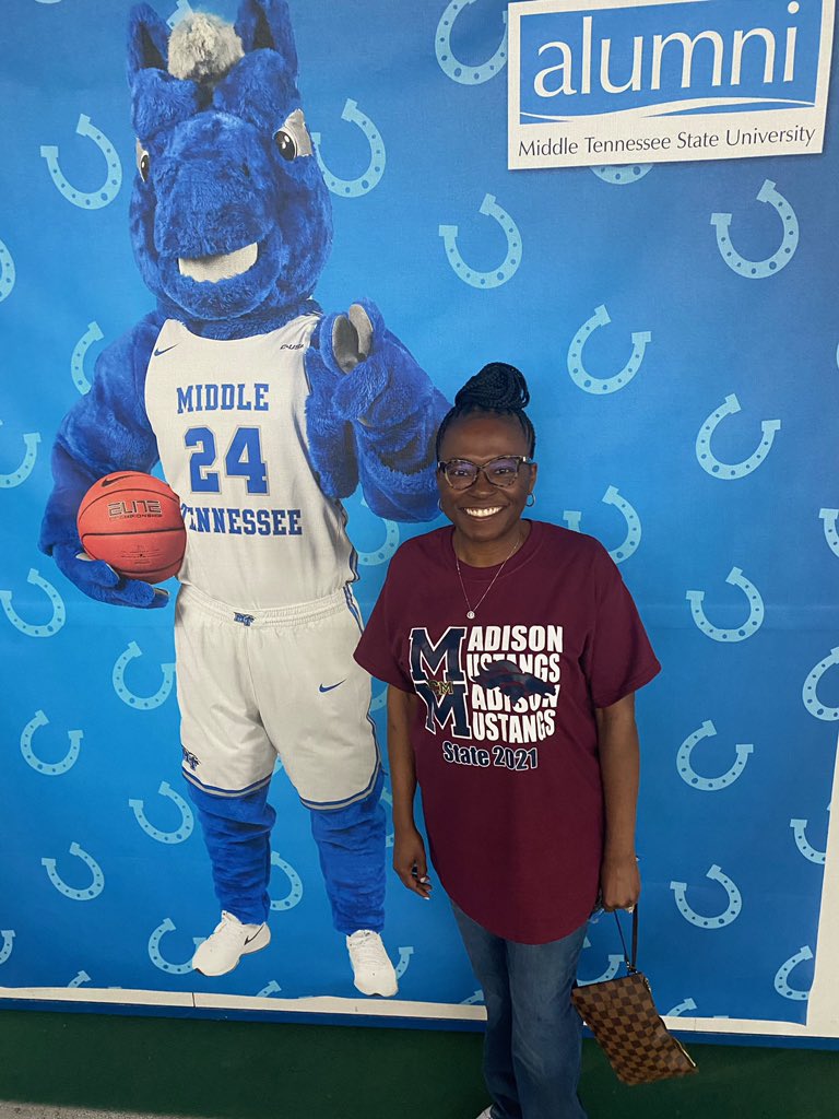 PrincipalSDavis's tweet photo. Back where it all started!! #MTSU #Fall1997 💙 https://t.co/Z8BkGzNKH2