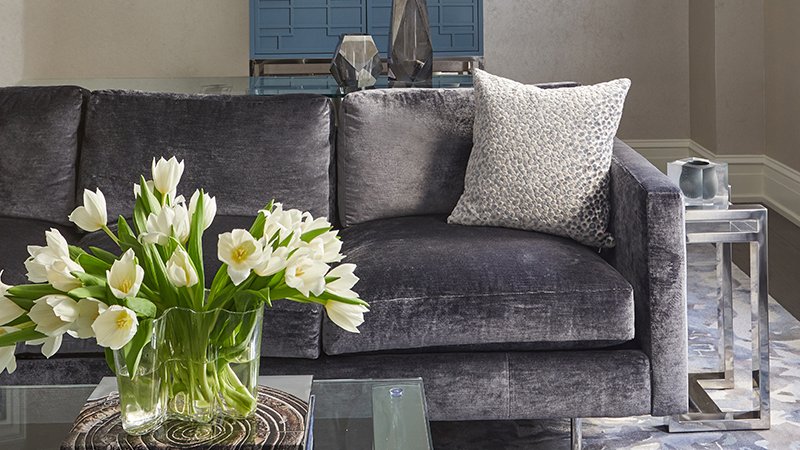 There's nothing like fresh tulips to welcome spring. #springbreak #interiordesign