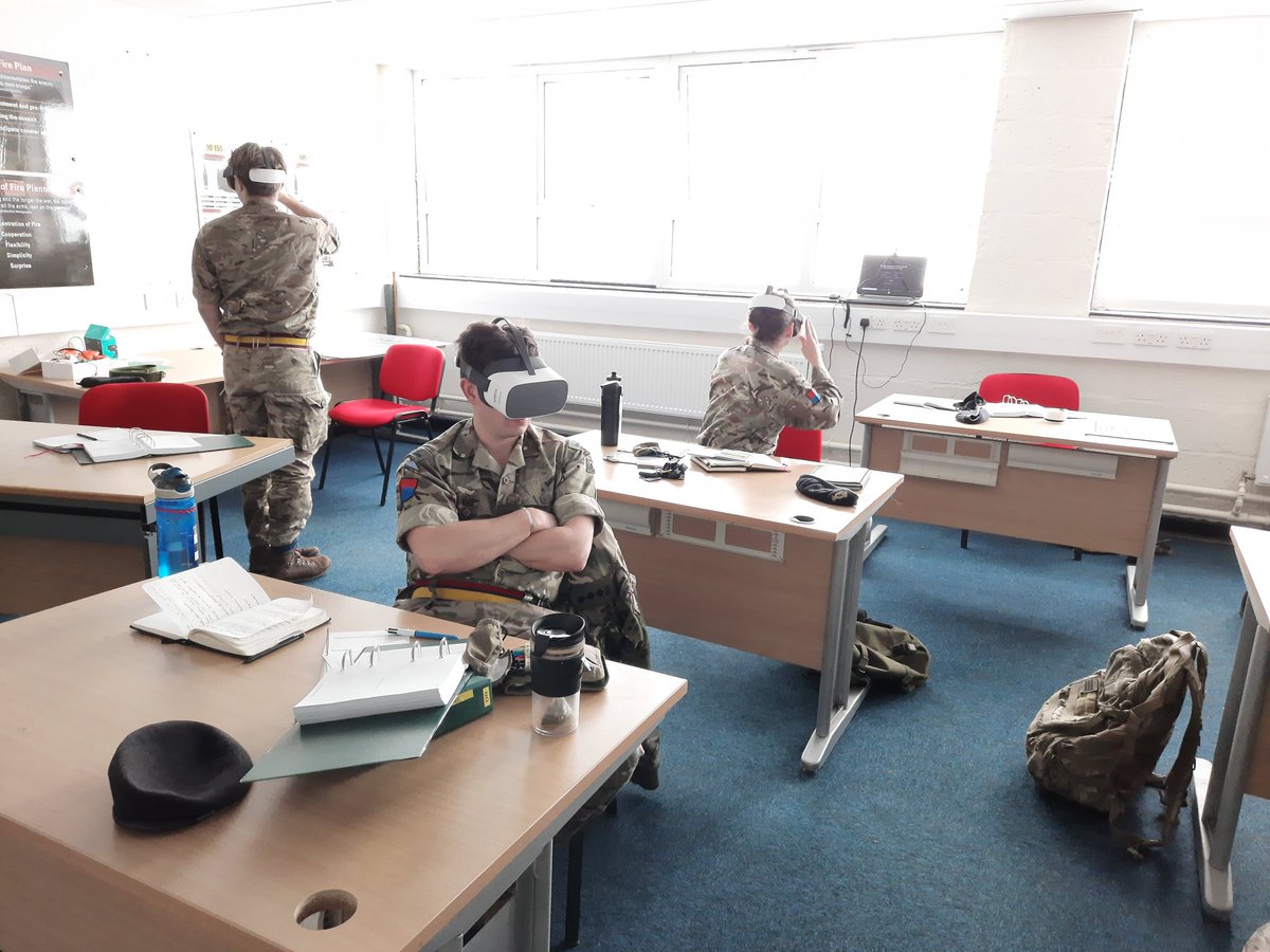 FST Comds had an insight to how training can be delivered using VR. They saw illumination missions and equipment set up in a VR setting. How do our followers think we can harness this further?
#innovation #Headset
#VirtualReality @InnovationArmy @Commandant_RSA