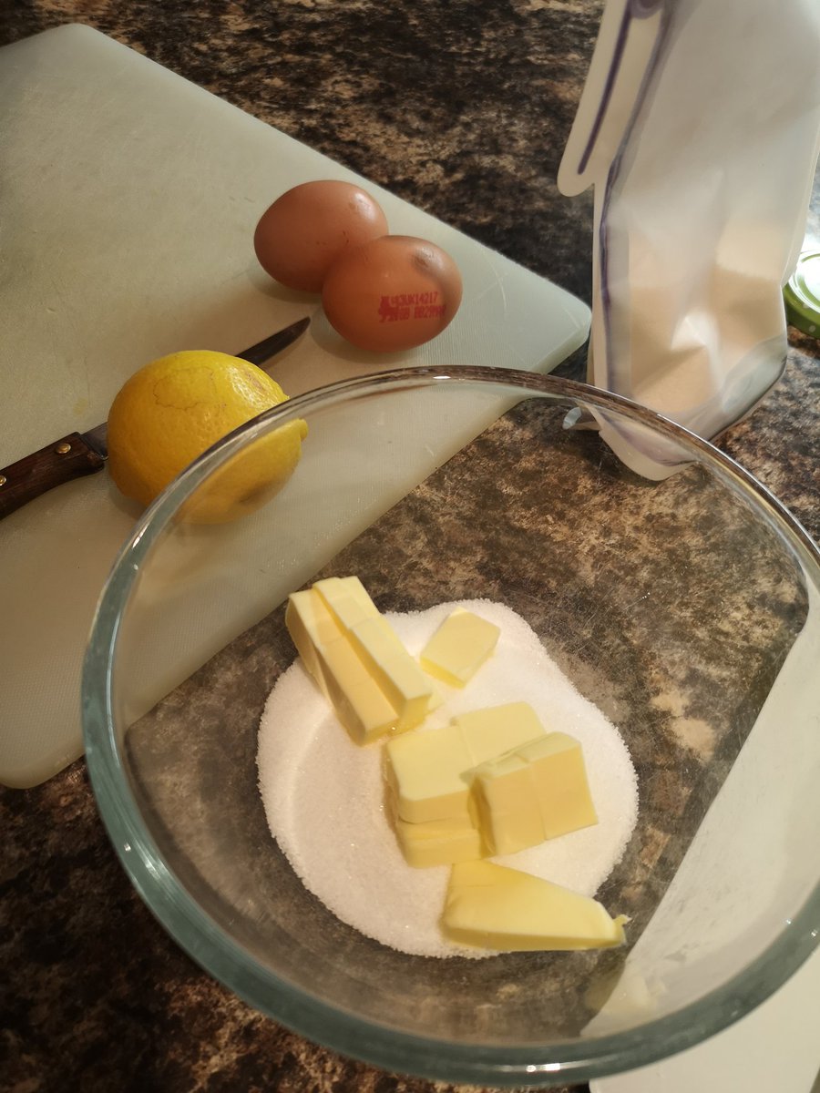 GFreeHorizons's tweet photo. Ad // I'm actually amazed how easy making lemon curd is - @rosiemakesjam! Think I prefer the hob over microwave method (make me feel more professional) ๐๐โจ Will have to make some tarts with this on annual leave next week! ๐ฉโ๐ณ #homepreserving #lemoncurd https://t.co/d6d06vP27c