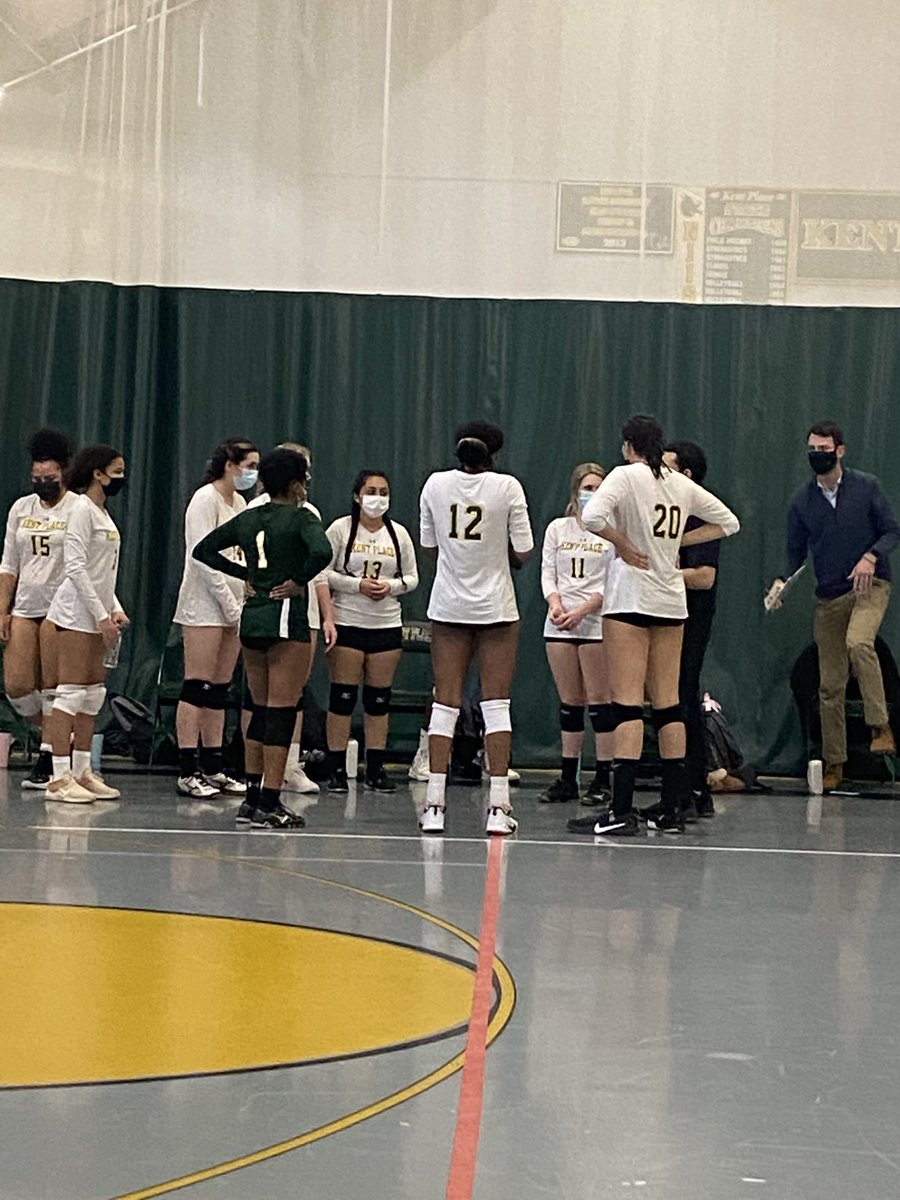 KPSdragons's tweet photo. My heart is so full watching our Dragons play #volleyball @kentplaceschool #WeKeepPlaying https://t.co/n15xja21jW
