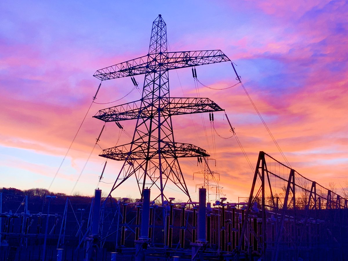 EngineerLondon's tweet image. Let me up the ante on views.... but you’re correct, I’d be lost without those guys in the control room. They on the other hand can last a full 2 hours without me 🥰 #JobThatCantWait