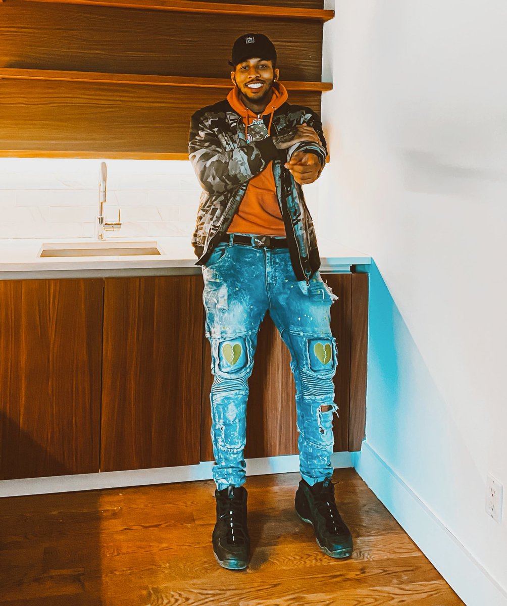 Flex Props tweet media