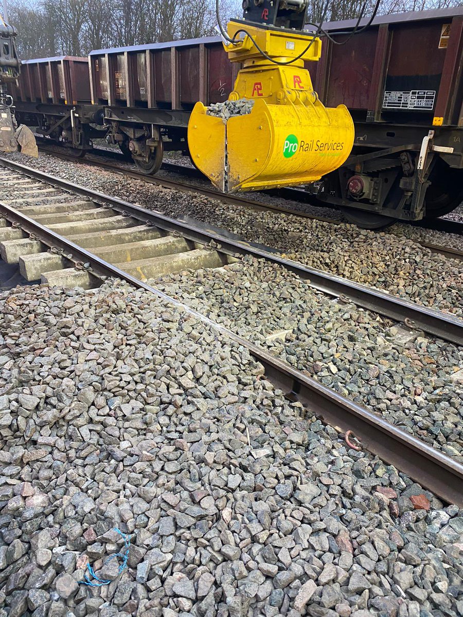 Week 50 HNR Blockade.
Northampton - Wet Bed Remediation works on a mid week blockade. Works progressing very well.