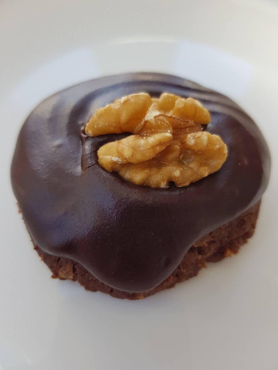 SiobhanLeachman's tweet photo. I'm heading off early tomorrow to Hokitika for New Zealand's first #WikiConference of the year (we're planning three in person conferences in 2021). I'm in the midst of baking a batch our @wikiprojectnz unofficial biscuit to take with me #AfghanBiscuits.  https://t.co/EnHXptV4IR https://t.co/b8i3pkhXVo
