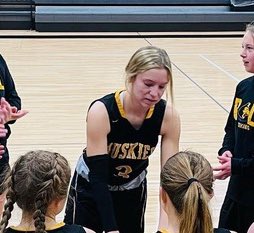 Congratulations to Allie Neujahr for being named to CRC All-Conference 2nd team!  Allie has also been selected to the CRC All-Star game!  Well deserved honors and a great career!  #RollSkies