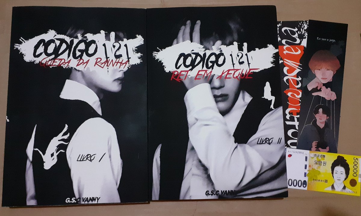 gguktae21's tweet photo. @taemutuals Chegou!! Os bebês ficaram tão lindos juntos🥺💜 #Codigo121livro https://t.co/sQOTUUSDRU