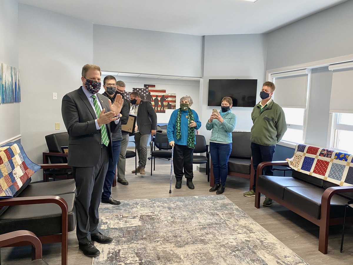 Chris Sununu tweet media
