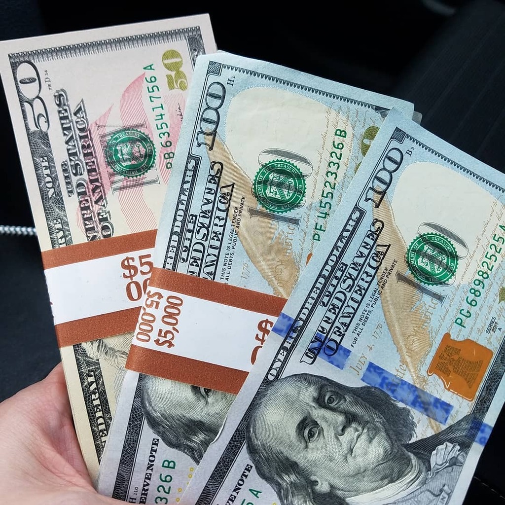 hthomascap's tweet photo. I don't think I will ever hold that much cash again. #MakingMoneyMoves #ItsWasFunWhileItLasted https://t.co/cWzRg7MWpy https://t.co/nE7GHzbs0L