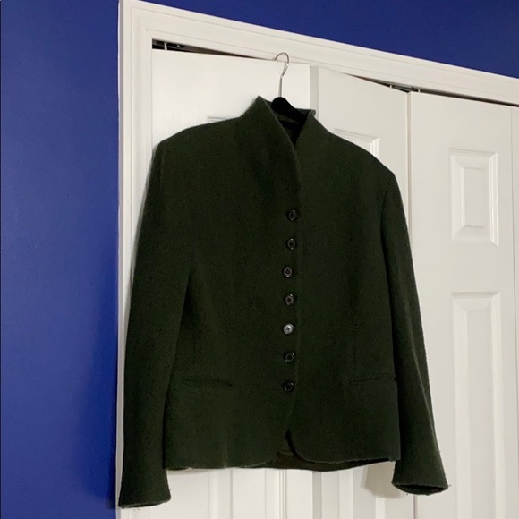 ezthingz's tweet photo. So good I had to share! Check out all the items I'm loving on @Poshmarkapp from @becks827 #poshmark #fashion #style #shopmycloset #laurenralphlauren #jcrew: https://t.co/UgevzhZM7x https://t.co/6QQJZYVNxM