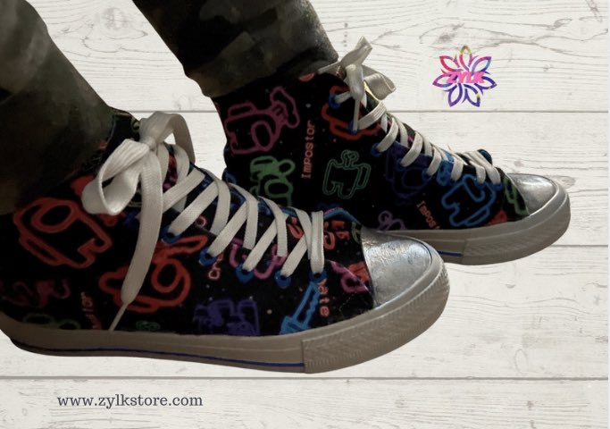 zylkstore's tweet photo. Among Us customized sneakers 
#sneakers #converse #AmongUs #zylkstore #zylktastic #shopmycloset #ShopLocal #customized https://t.co/IV7gfD92Mk