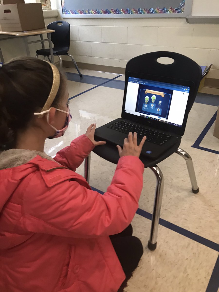 Students loved using <a href="/nearpod/">Nearpod</a> to discover more info about the meaning behind St. Patrick’s Day. They were hooked the whole time ☘️