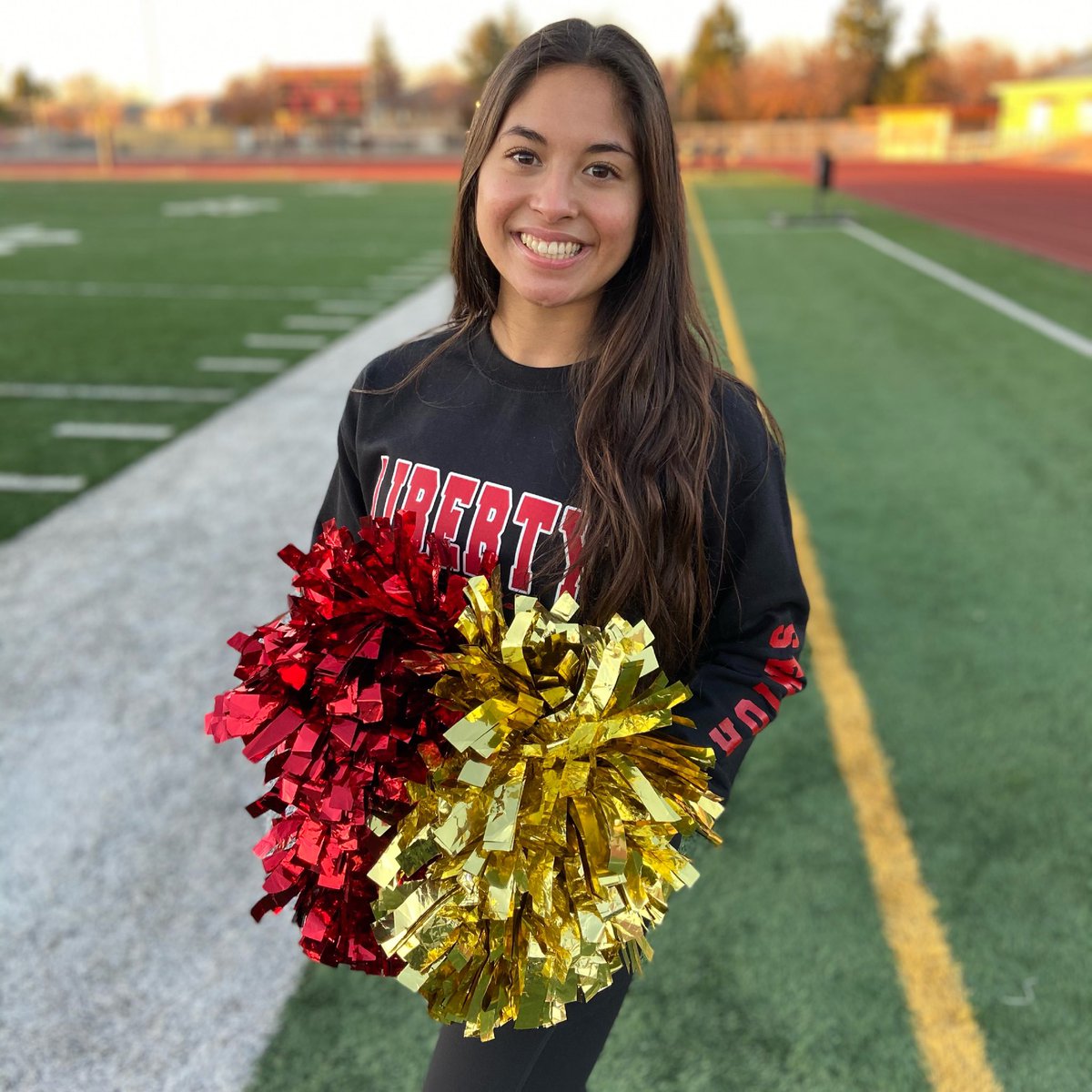 Meet the Varsity team! 🦁
Maleah Tellado ❤️
Senior 🎓
Flyer/ Tumbler 🧚🏼‍♀️💫
Fun Fact: “I love to travel.” ✈️🌎