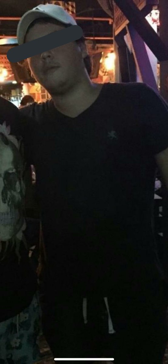 CARLOS ROGELIO: ERES UN VIOLADOR!!

(La historia no es mía, es de una amiga que prefiere mantenerse anónima yo solo la ayudo a difundir)