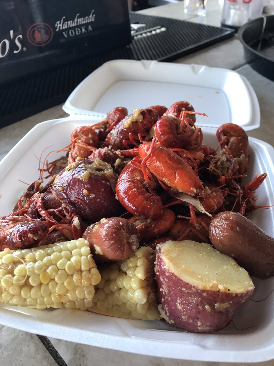 Mayloo's Bar tweet media