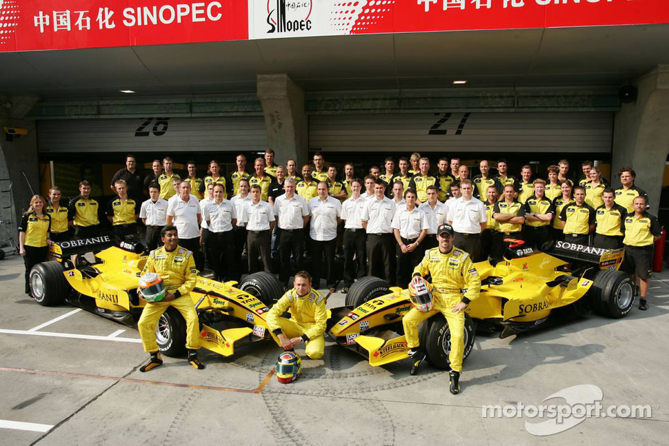 CrystalRacing's tweet photo. JORDAN'S DECLINE βοΈ
-PR Nightmare via sacking Heinz-Harald Frentzen
-Lost court case against Vodafone
-Lost Honda deal & had to pay for Cosworth & Toyota engines
-9th in constructors' during 03, 04 & 05
-13 drivers, 81 retirements & 4 podiums in final 6 years
#F1 #TopFlops https://t.co/n0PqDI6kkP