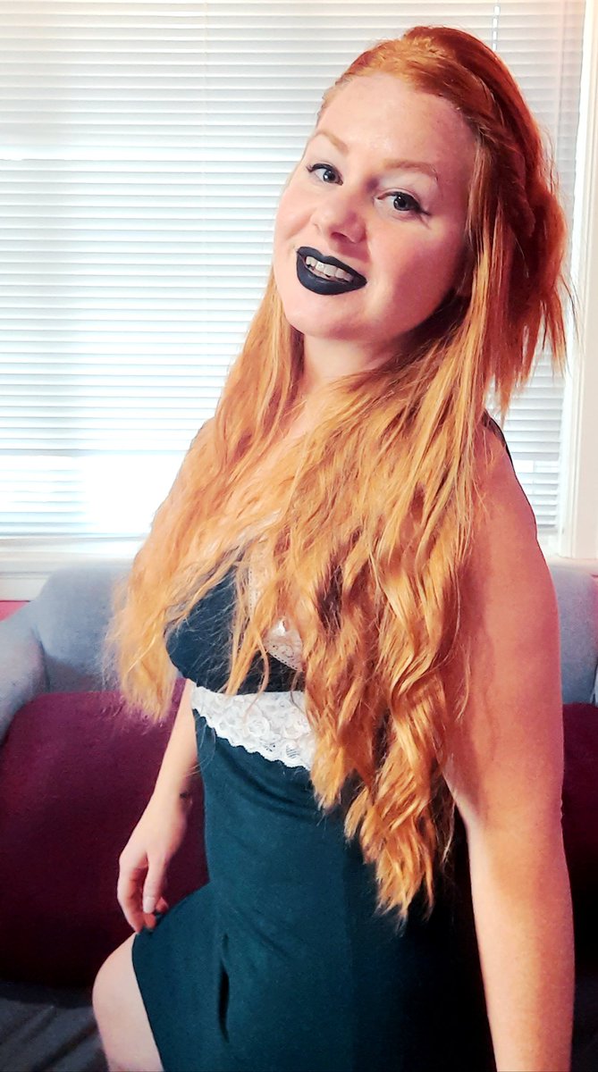 redpixierose's tweet photo. https://t.co/yEJZdQwGG6
💋KISS ME IM IRISH 🍀 
#FunSize 5ft #ginger with heavenly #breasts and a juicy #booty. #free to subscribe! #cum #chat with me! #kinks and #fetishes #welcomed!
Let me be your #fantasy!

#onlyFans #fetishcommunity #AdultWork #curvy #redhead #StPattysDay https://t.co/LHXTZB3z0b