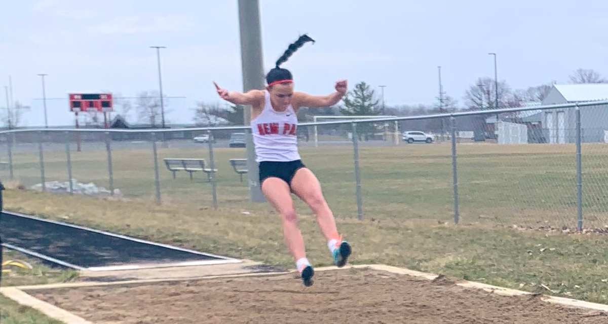 The <a href="/NPHSDragons/">New Palestine Dragons</a> track athletes are doing very well in the field events area. Great job!! @SouthernHancock <a href="/llantrip/">Lisa</a> @NPHStrack2020 <a href="/ELBranch13/">Eric Branch</a> <a href="/MrsAmyDawson/">Amy Dawson</a> @MitchanerNPHS #WeAreDragons