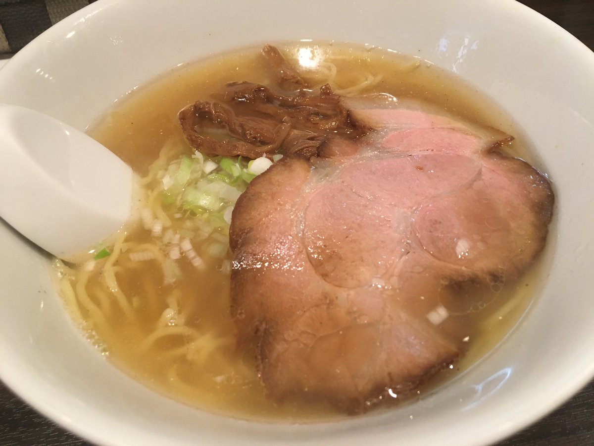 Gaku 福岡市 清川の 中華そば ふくちゃん ランチ営業やっていたので 啜ります ミシュラン福岡 佐賀 長崎では ビブグルマンを獲得した有名店 スープは薄口醤油ベース 麺のモチモチ感と一緒にしっかり味わえました 美味しい 福岡市 清川 Gaku 福岡市 清川の 中華そば ふくちゃん ランチ営業やっていたので 啜ります ミシュラン福岡 佐賀 長崎では ビブグルマンを獲得した有名店 スープは薄口醤油ベース 麺のモチモチ感と一緒にしっかり味わえました 美味しい 福岡市 清川