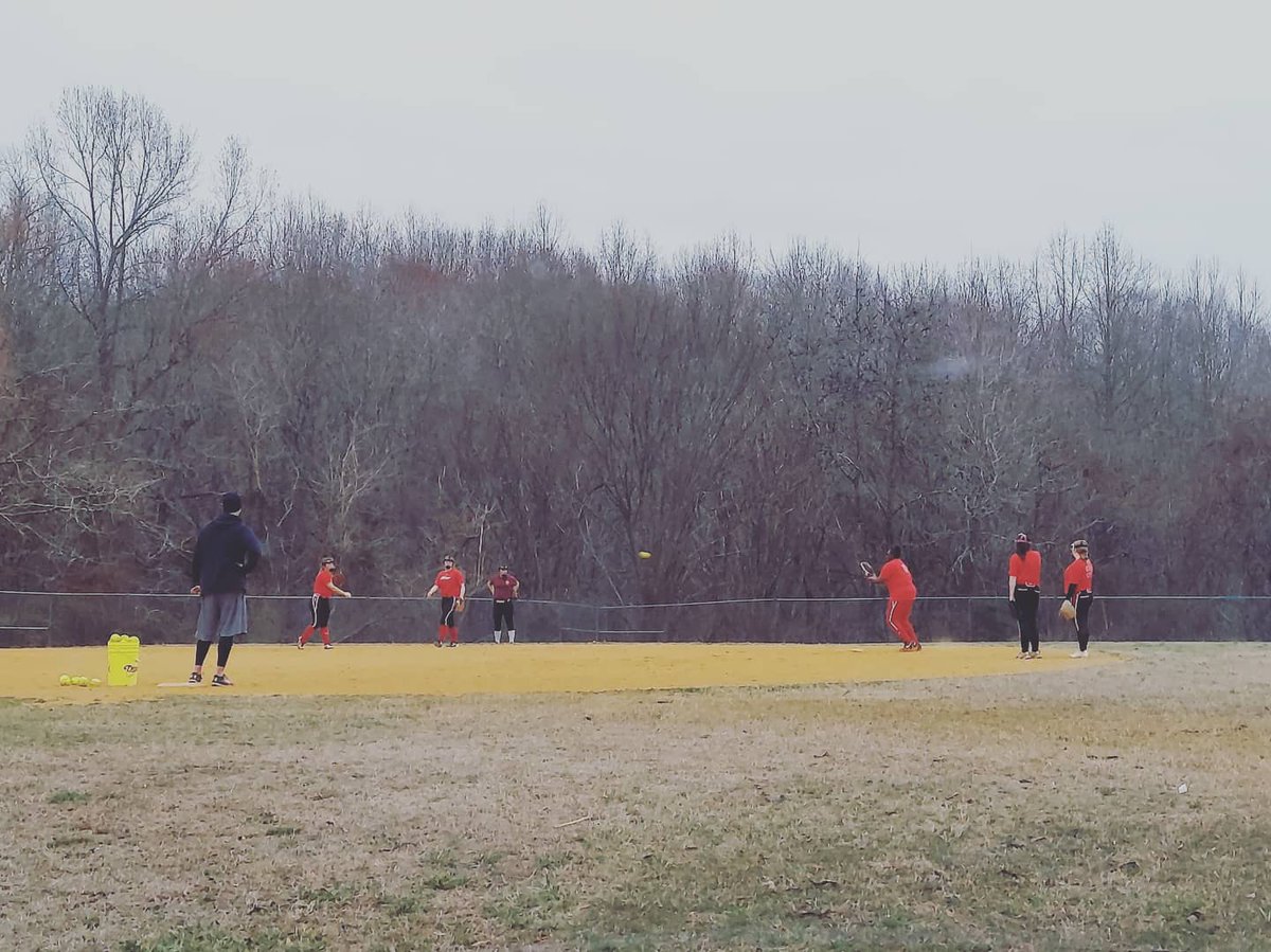 CharlesCtyElite's tweet photo. You already know what time it is!! Travel ball practice is underway!!
#NazaraMuhammad2023
#NorthernCalvertFury🥎
#CharlesCountyEliteOG💛💙 https://t.co/vyOsTDeTGz