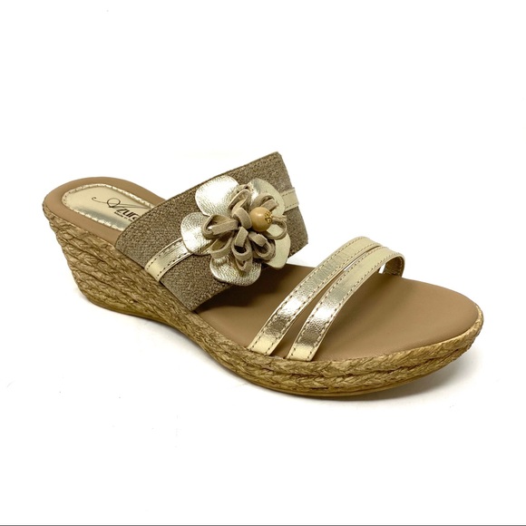 styledbydana's tweet photo. So good I had to share! Check out all the items I'm loving on @Poshmarkapp #poshmark #fashion #style #shopmycloset #petermillar #springstep #avocado: https://t.co/eYGTYBDQSv https://t.co/iV7tvhAKOc