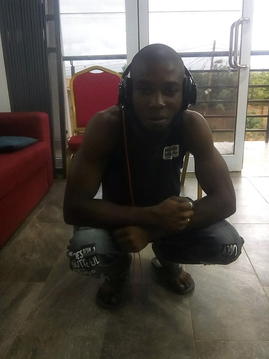 Lordphizzy1's tweet image. 