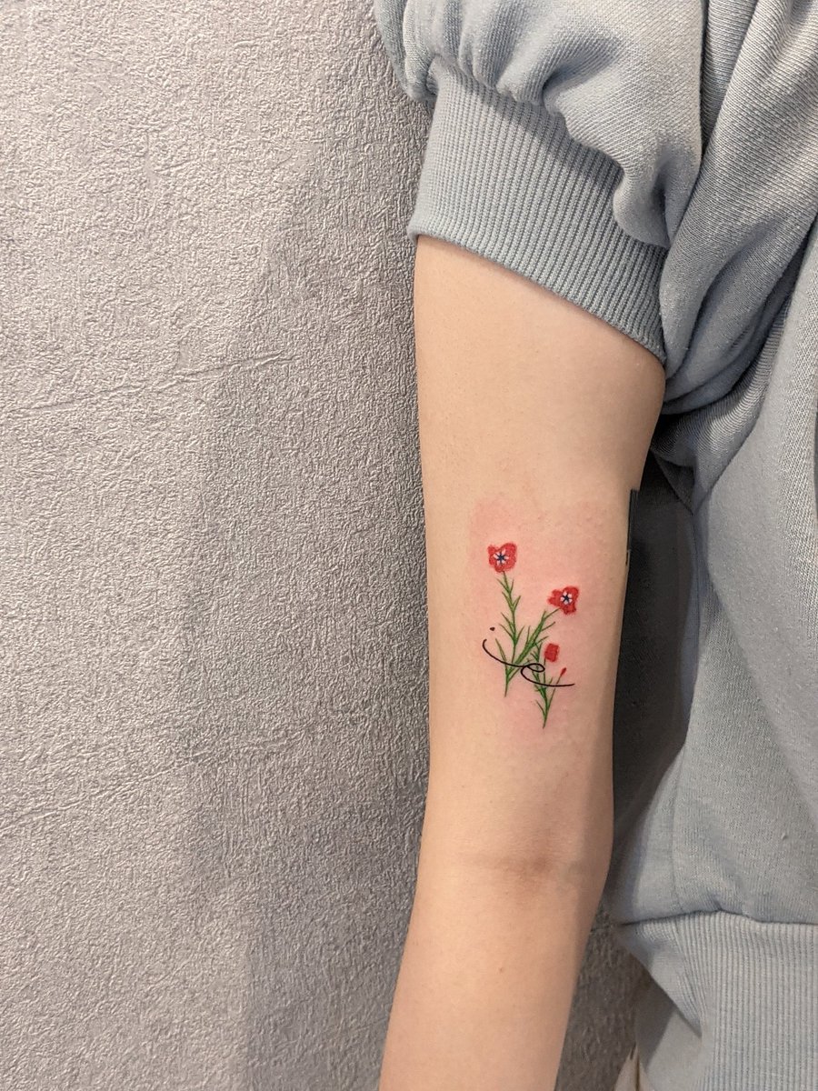 Viagem Ink Tattoo Studio 横浜 元町中華街のタトゥースタジオ Viagem Ink です タトゥーを入れたあとに中華街でブラブラ食事したりして帰られる方が多いですね 山下公園も近いので散歩するのもオススメです