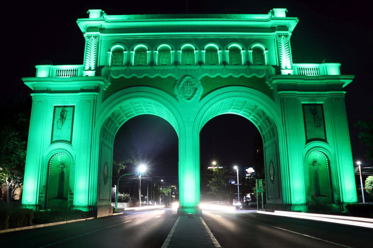 🏛☘️ Hoy se festeja el #DíaDeSanPatricio en la República de Irlanda y otros países.

Por este motivo, en Guadalajara nos sumamos a la iniciativa mundial #GlobalGreening, celebrando con la iluminación verde de nuestros monumentos y recintos públicos en La Ciudad.