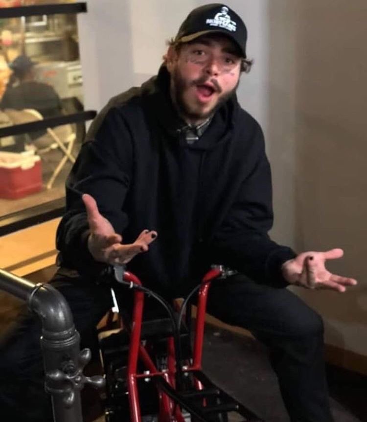 。　☆ 。　   ☆。　   ☆ ☆。　＼　　 ｜　　  ／。　☆       if post malone is       your comfort person           open this  ☆。　／　  ｜　　＼。　☆ 。　 ☆。 　　 。　　☆。