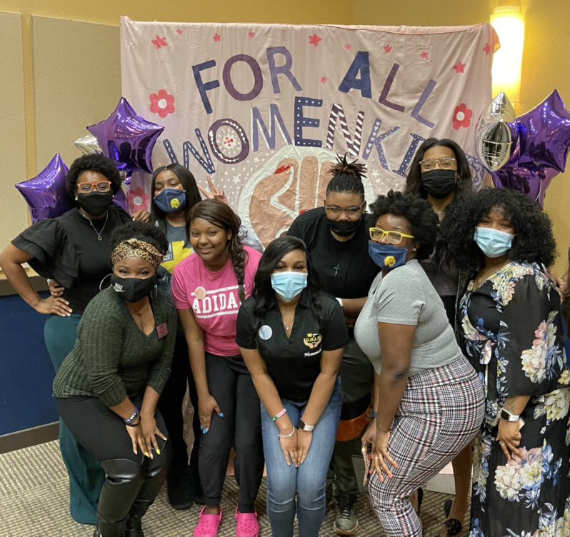 TAMUC_S2S's tweet photo. Thank you to everyone that came out today for Women of Commerce: Breaking the Glass Ceiling Luncheon. Special shout out to our President, Ms Vashti Moffett. She did amazing, and we are so proud of her💜. Be on the lookout for what we have for y’all tomorrow👀👀👀 #GirlCode https://t.co/258Di02rsr