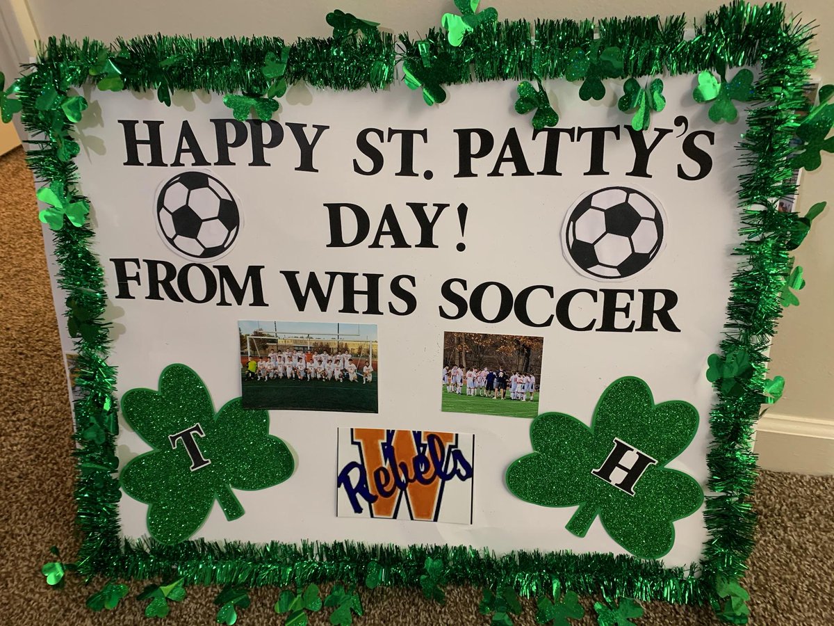sru89's tweet photo. Today Walpole boys soccer stopped by to say hello, thanks for my sports photography and not only brought me a great meal from Conrad's, but also some scrumptious homemade brownies made by one of the team moms. All the best to you Walpole BSOC! https://t.co/SZeJgDG0My