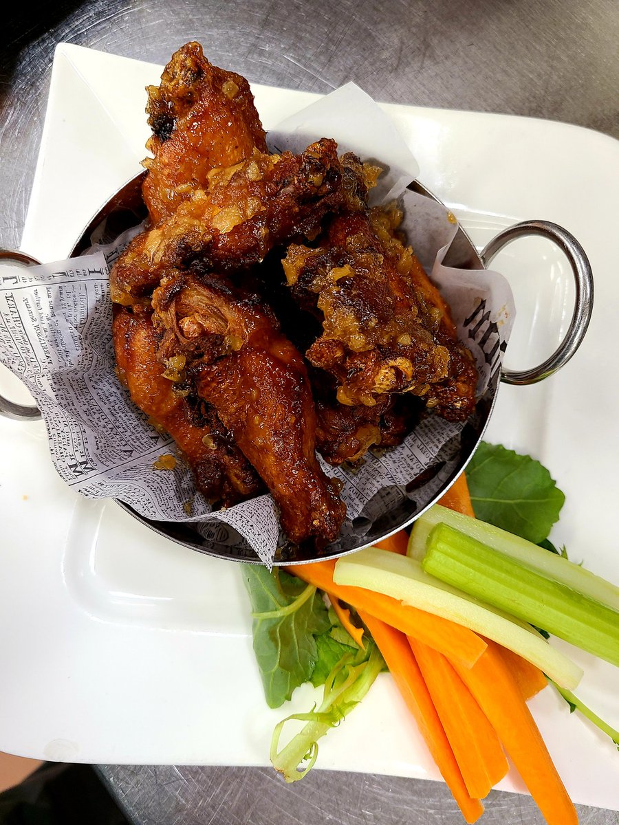 Who's up for some #wings??
#Wednesdayvibe #WednesdayMotivation 
#somelikeithot #inferno
#pub #cozy