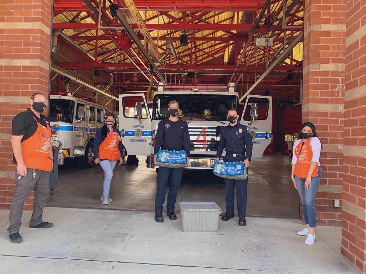 Creating Partnership with the Rancho Fire Department 🔥#team1083 #pacsouth <a href="/Legaspi683/">David Legaspi</a> <a href="/VelaSulema/">Sulema Vela</a> <a href="/JAHancock12/">Jill Hancock</a> <a href="/JPierceHD/">jessica pierce</a> <a href="/claudia89065785/">ClaudiaAbril</a> <a href="/NoemiCeja4/">Noemi Ceja</a> <a href="/BobbyMa35104646/">Bobby Marks</a>