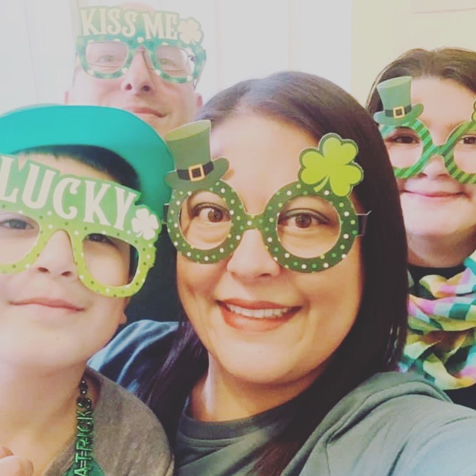 HelloSpringFord's tweet photo. Lucky me ☘️ Lucky you 🌈 Lucky us!
☘️Show us your shenanigans #SpringFord! ☘️ #HappyStPatricksDay!
Share in the comments below who or what brings you luck, blessings or marshmallow rainbows! ☘️🌈☀️❤️ https://t.co/wxlwX6ie5C